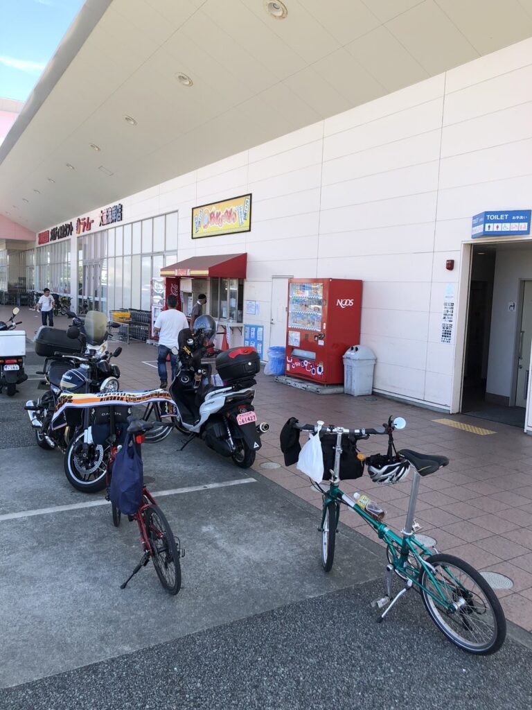 いつもの調達場所「ラ・ムー　大蔵海岸店」