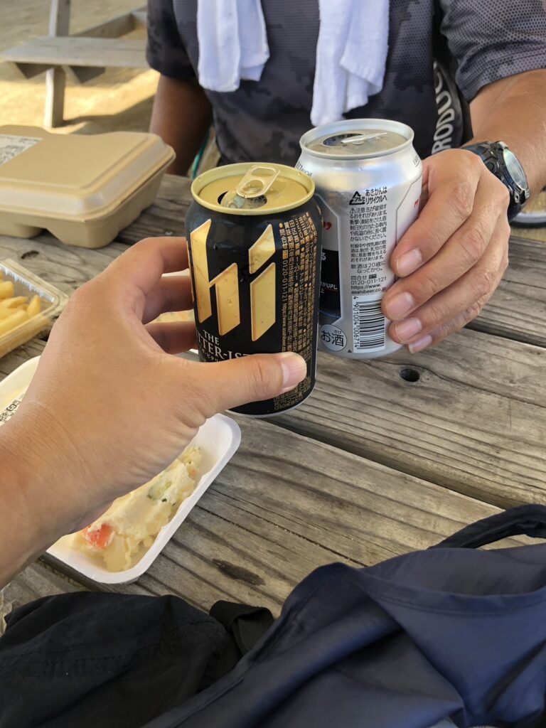 大蔵海岸で明石亭開店