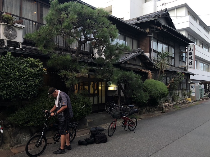 渋すぎる宿